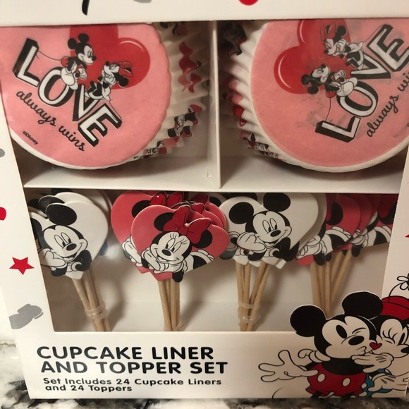 New Disney Minnie Mickey Mouse Cupcake Liners & Topper Set  - Valentines Day - Picture 4 of 6